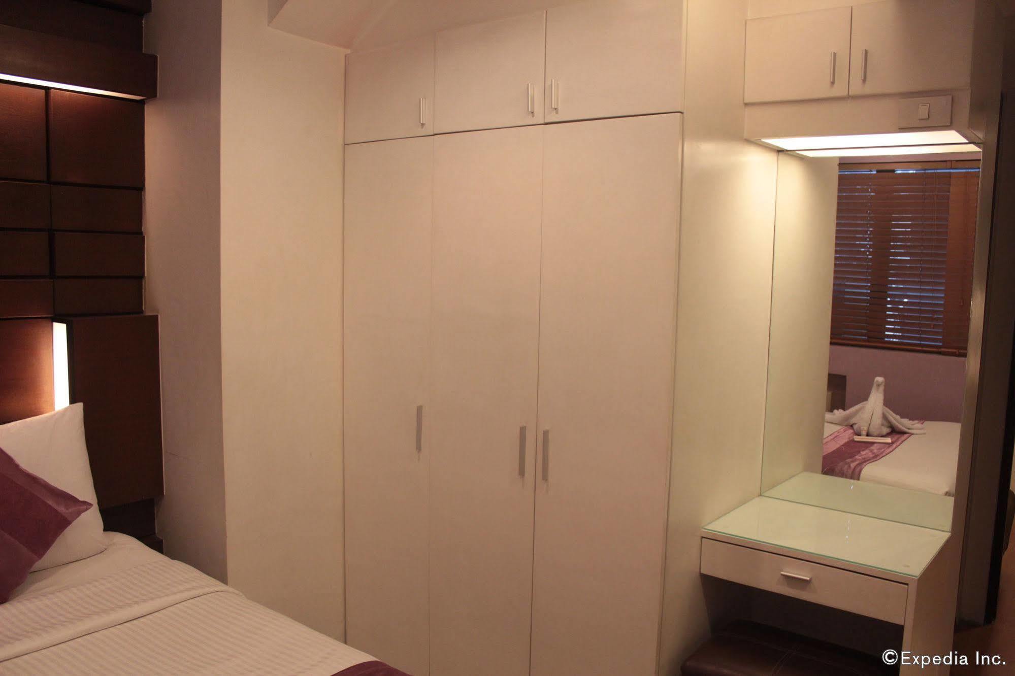 Acl Suites Quezon City Dış mekan fotoğraf